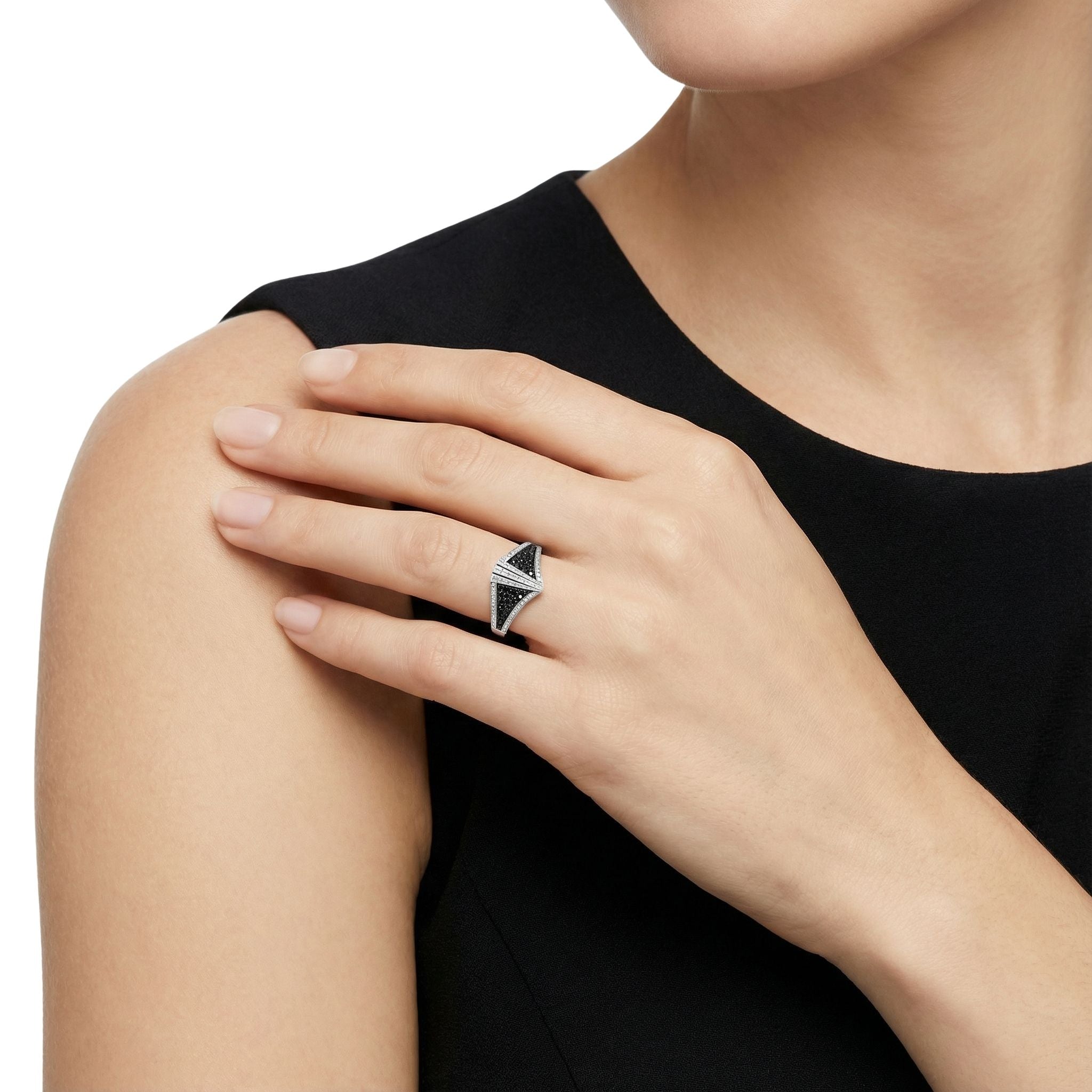 IMPERARI ARCHITEKTURA ESSENTIALS – SIGNATURE RING DIAMOND WHITE GOLD